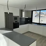 House Close To With Shared Pool Holiday home