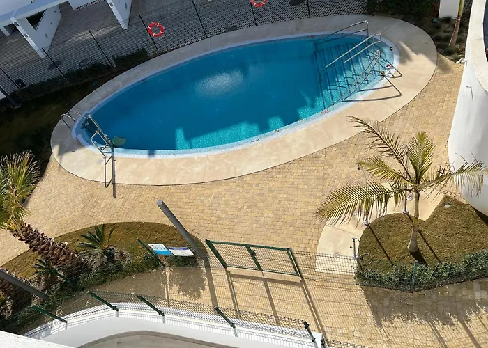 House Close To With Shared Pool 別荘 フエンヒロラ