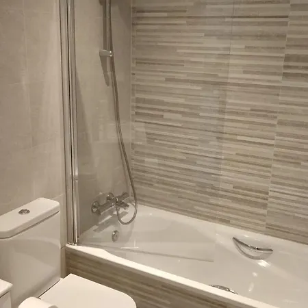 Σπίτι διακοπών House Close To With Shared Pool